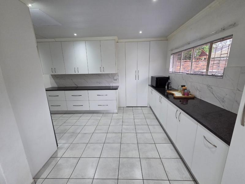 4 Bedroom Property for Sale in Magalieskruin Gauteng
