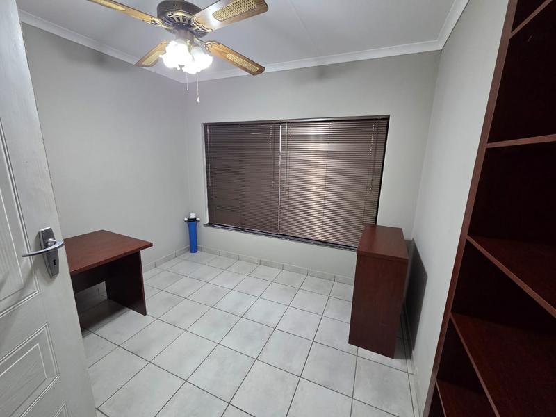 4 Bedroom Property for Sale in Magalieskruin Gauteng