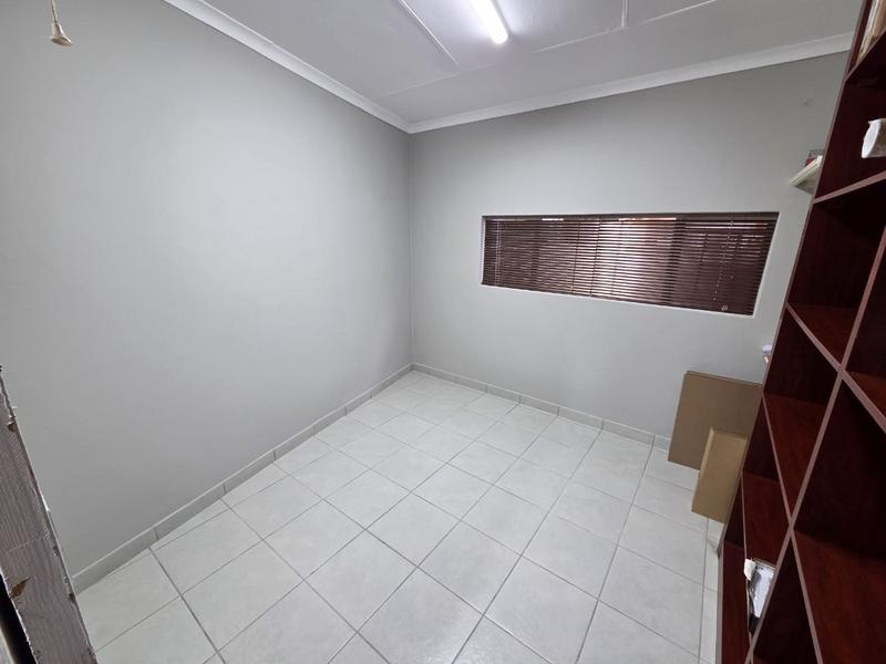 4 Bedroom Property for Sale in Magalieskruin Gauteng