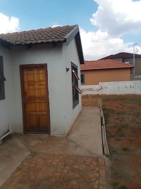To Let 3 Bedroom Property for Rent in Westonaria Gauteng