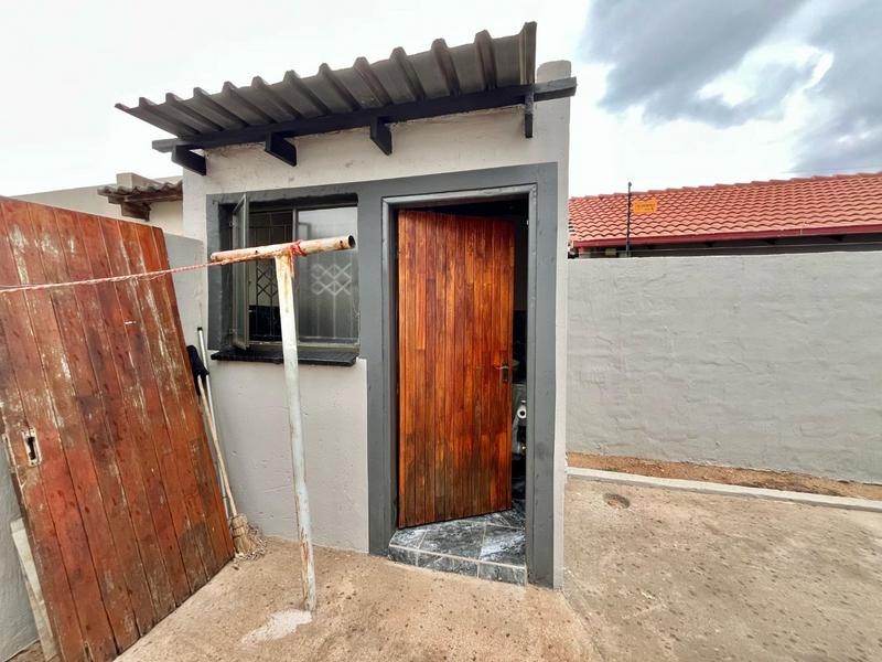 3 Bedroom Property for Sale in Vosloorus Gauteng