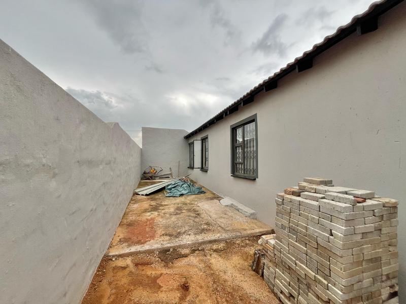 3 Bedroom Property for Sale in Vosloorus Gauteng