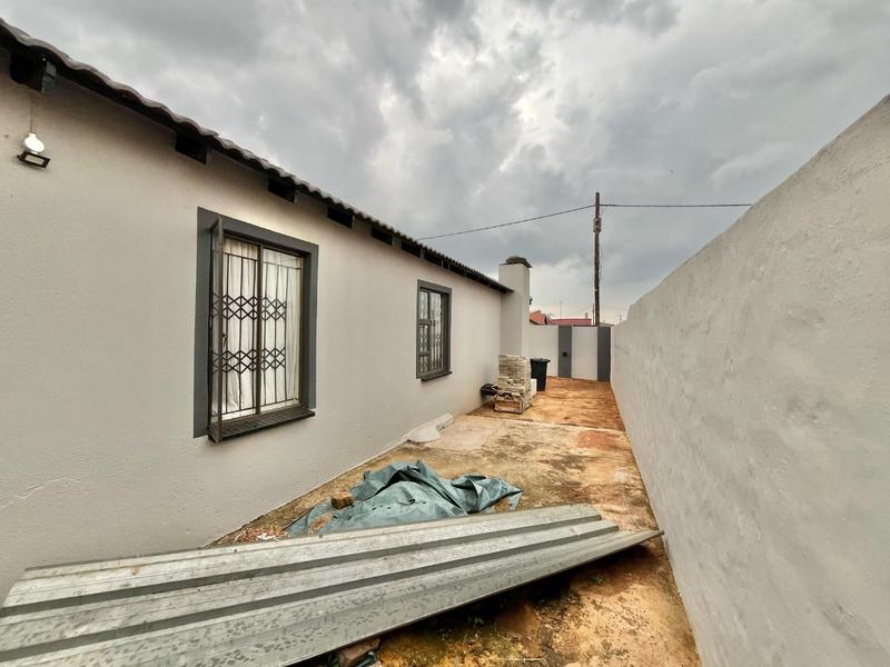 3 Bedroom Property for Sale in Vosloorus Gauteng