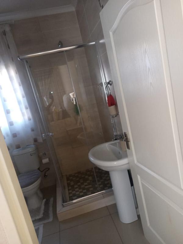 3 Bedroom Property for Sale in Roodekop Gauteng