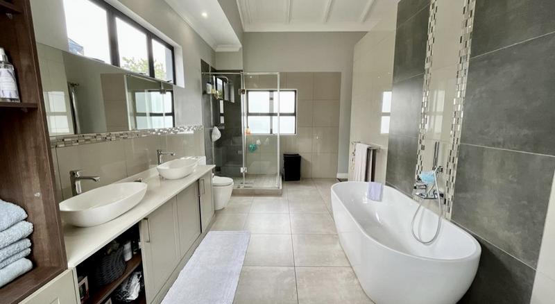 4 Bedroom Property for Sale in Midstream Estate Gauteng