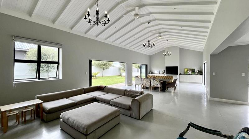 4 Bedroom Property for Sale in Midstream Estate Gauteng