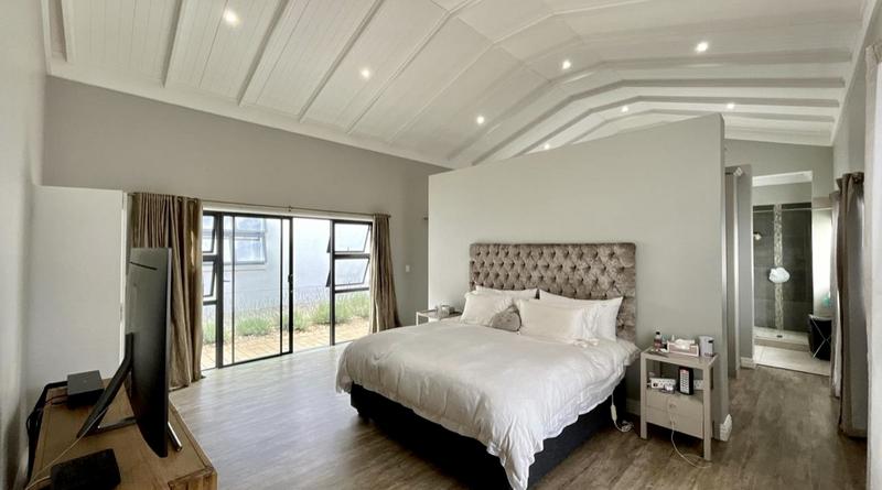 4 Bedroom Property for Sale in Midstream Estate Gauteng