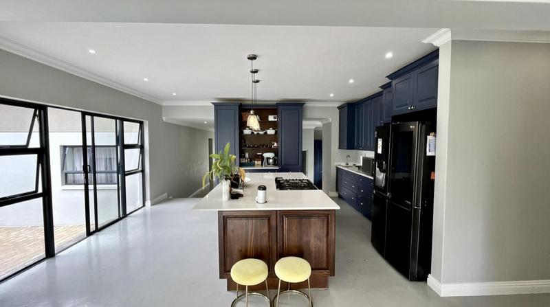 4 Bedroom Property for Sale in Midstream Estate Gauteng