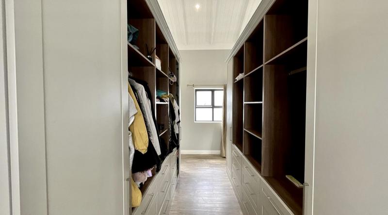 4 Bedroom Property for Sale in Midstream Estate Gauteng