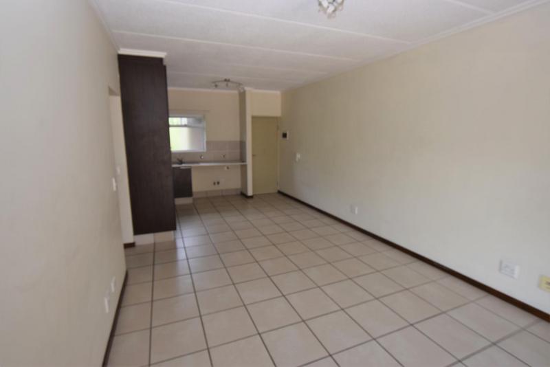To Let 1 Bedroom Property for Rent in Bryanston Gauteng