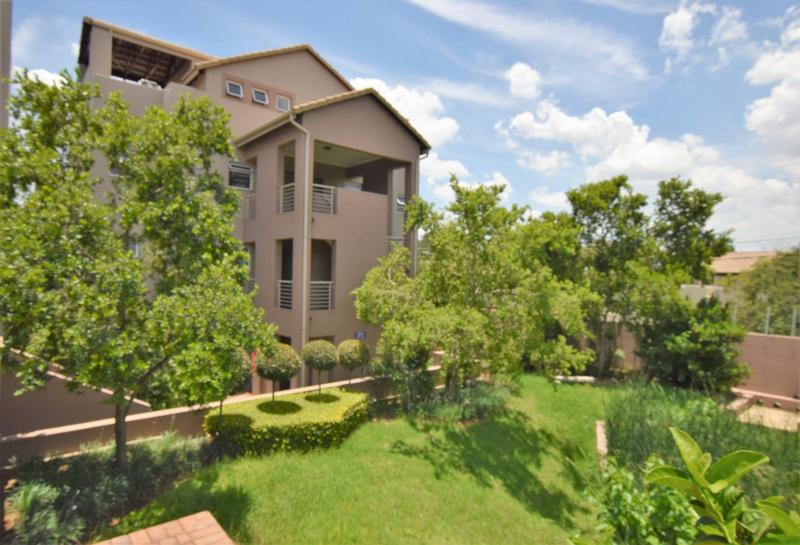 To Let 1 Bedroom Property for Rent in Bryanston Gauteng