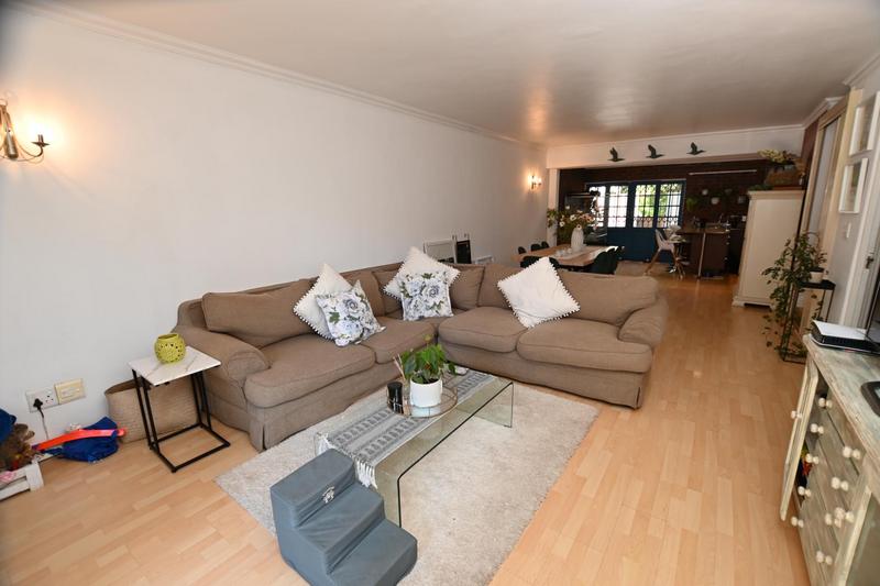 To Let 3 Bedroom Property for Rent in Rivonia Gauteng