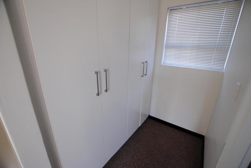 To Let 1 Bedroom Property for Rent in Sunninghill Gauteng