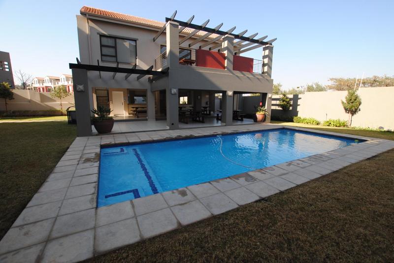 To Let 1 Bedroom Property for Rent in Sunninghill Gauteng