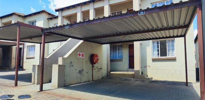 3 Bedroom Property for Sale in Klippoortje Gauteng