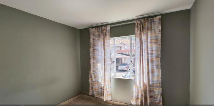 3 Bedroom Property for Sale in Klippoortje Gauteng