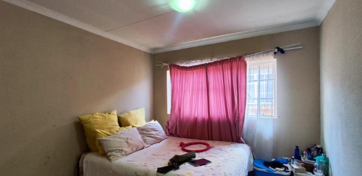 2 Bedroom Property for Sale in Birchleigh North Gauteng