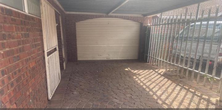 3 Bedroom Property for Sale in Birchleigh North Gauteng