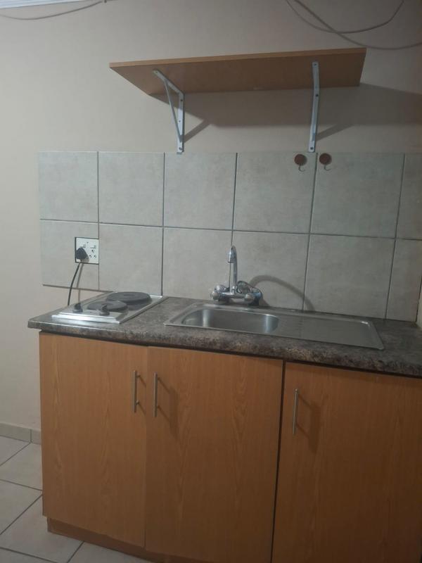To Let 1 Bedroom Property for Rent in Lombardy East Gauteng
