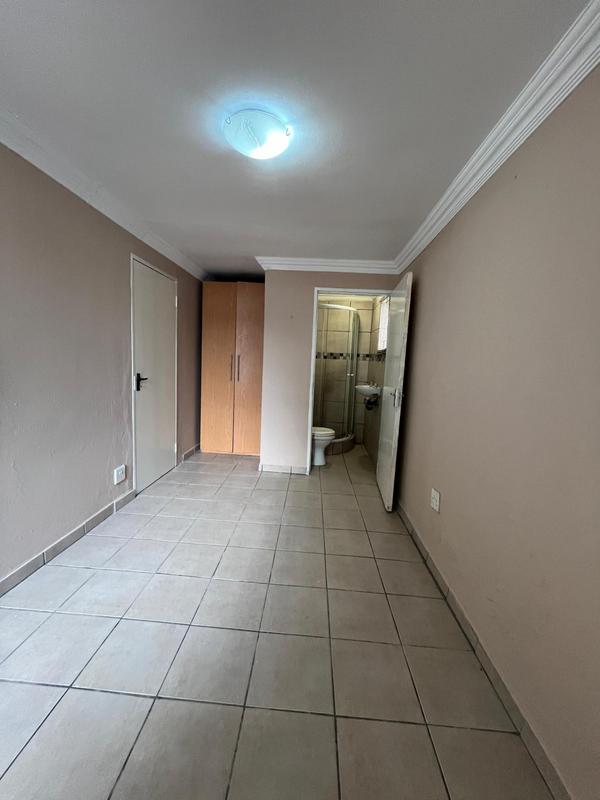 1 Bedroom Property for Sale in Lombardy East Gauteng
