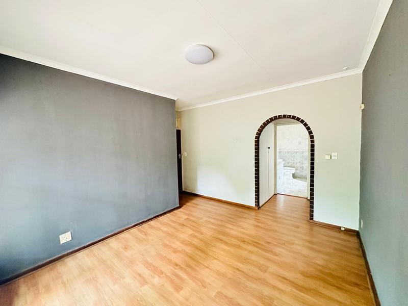 5 Bedroom Property for Sale in Brackenhurst Gauteng