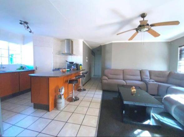 4 Bedroom Property for Sale in Castleview Gauteng