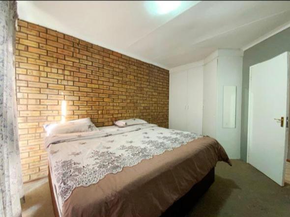 4 Bedroom Property for Sale in Castleview Gauteng