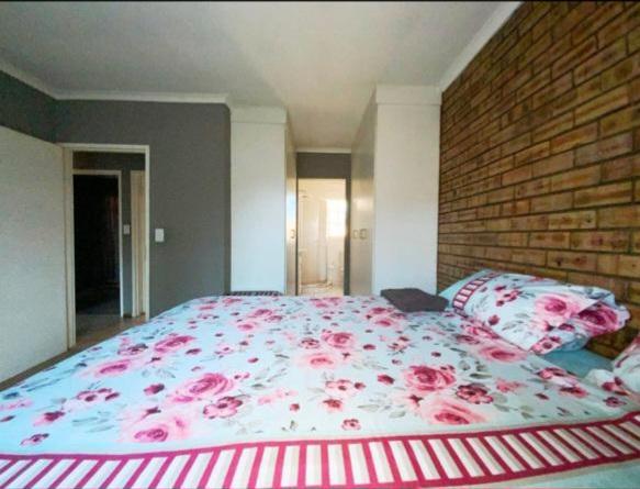 4 Bedroom Property for Sale in Castleview Gauteng