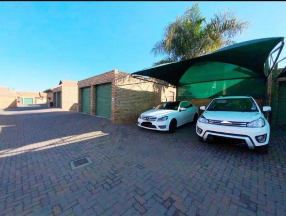 4 Bedroom Property for Sale in Castleview Gauteng