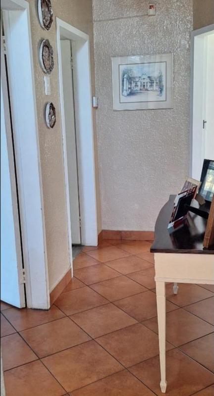 7 Bedroom Property for Sale in Rosettenville Gauteng