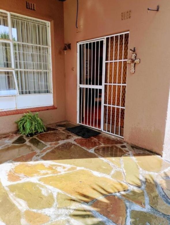 7 Bedroom Property for Sale in Rosettenville Gauteng