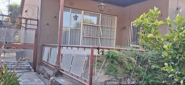 7 Bedroom Property for Sale in Rosettenville Gauteng