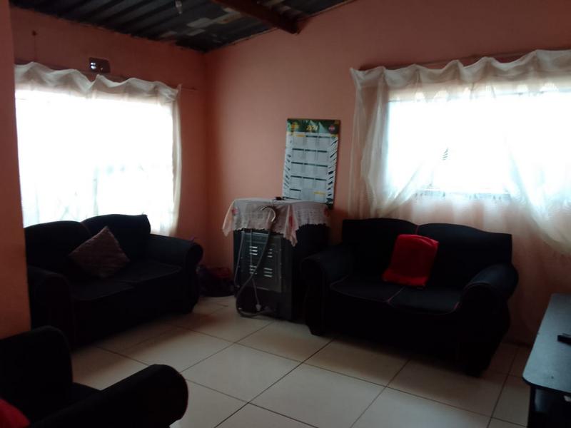 3 Bedroom Property for Sale in Tshepisong Gauteng