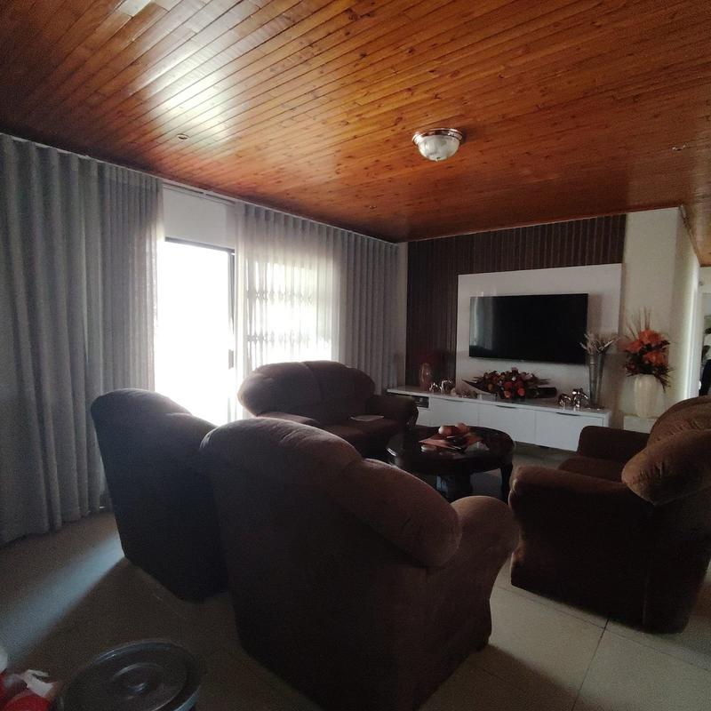 4 Bedroom Property for Sale in Ormonde View Gauteng