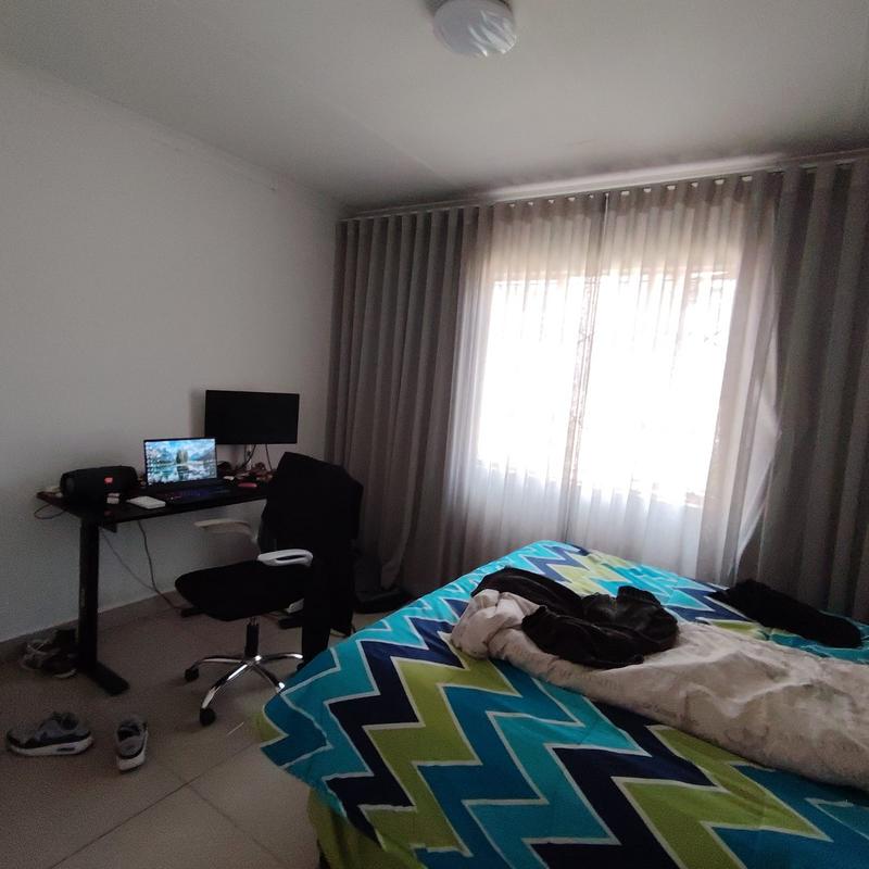 4 Bedroom Property for Sale in Ormonde View Gauteng