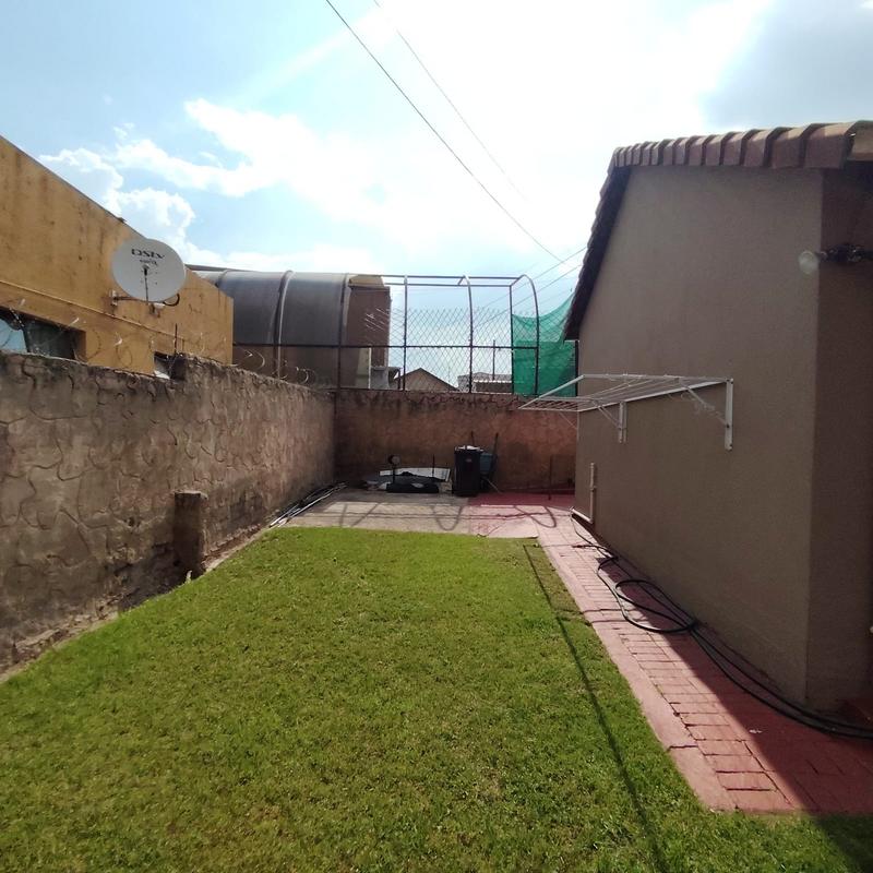 4 Bedroom Property for Sale in Ormonde View Gauteng