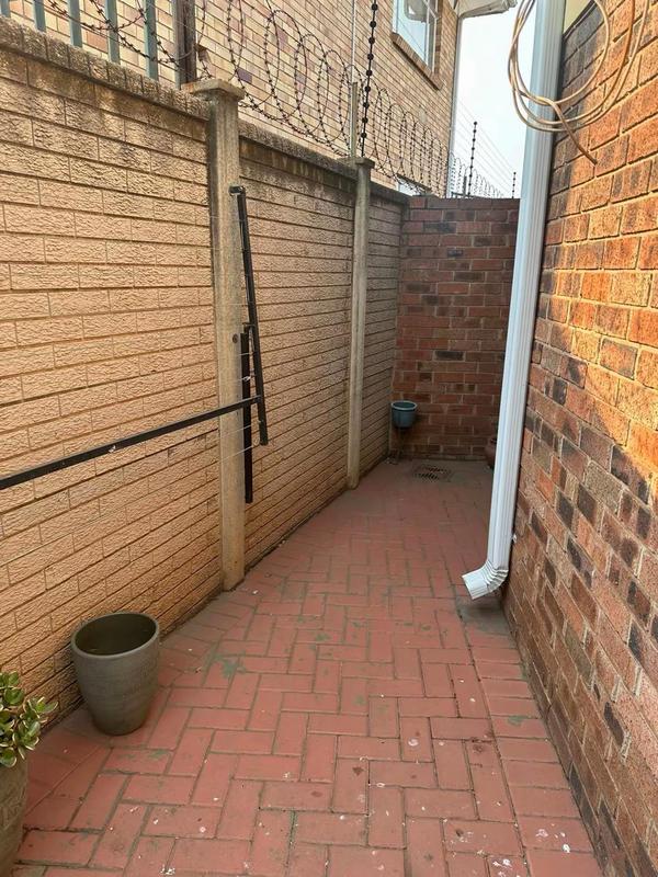 2 Bedroom Property for Sale in Vanderbijlpark Gauteng