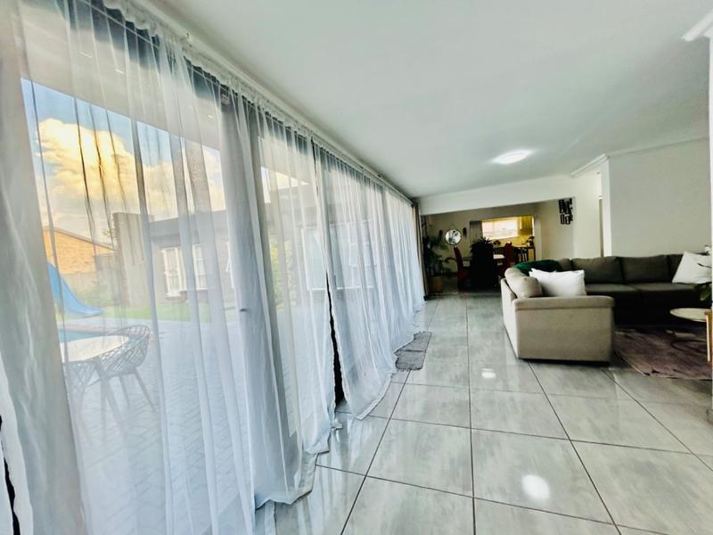 To Let 5 Bedroom Property for Rent in Vanderbijlpark SE 3 Gauteng