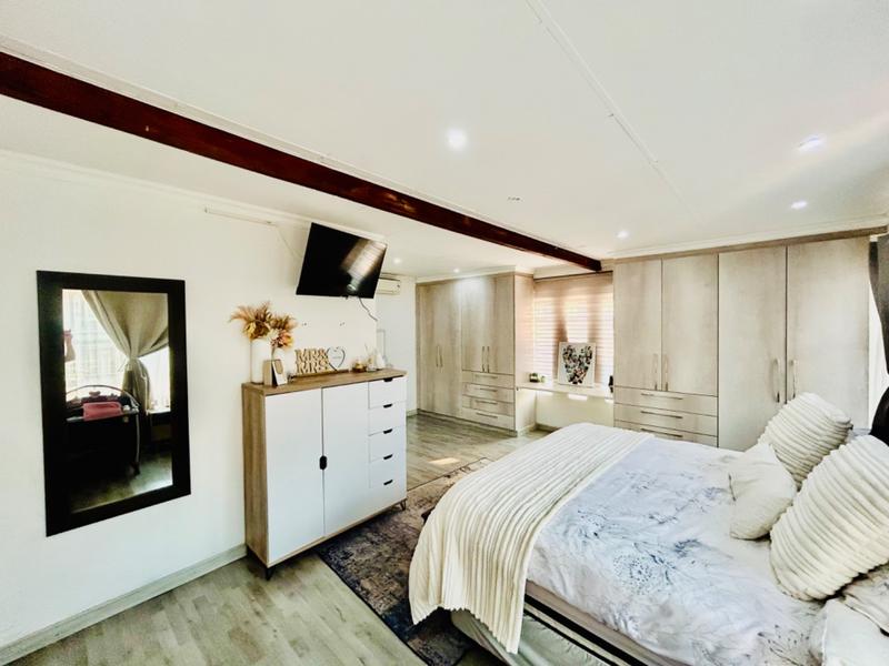 To Let 5 Bedroom Property for Rent in Vanderbijlpark SE 3 Gauteng