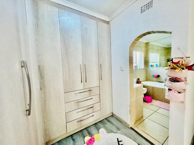 To Let 5 Bedroom Property for Rent in Vanderbijlpark SE 3 Gauteng