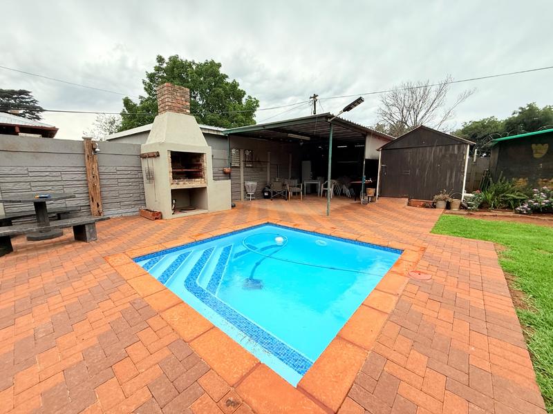 3 Bedroom Property for Sale in Vanderbijlpark CW 1 Gauteng