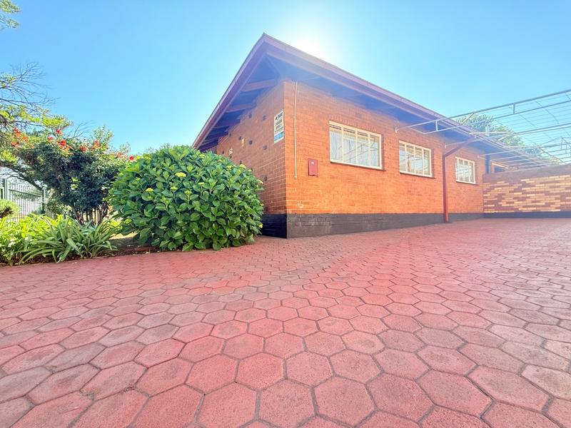 3 Bedroom Property for Sale in Vanderbijlpark CW 4 Gauteng