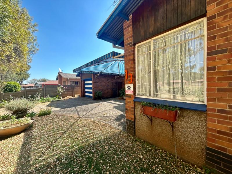 3 Bedroom Property for Sale in Vanderbijlpark CW 5 Gauteng