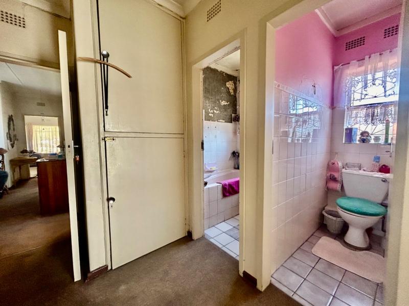 3 Bedroom Property for Sale in Vanderbijlpark CW 5 Gauteng