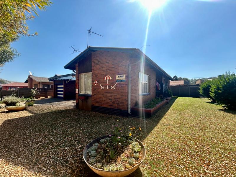 3 Bedroom Property for Sale in Vanderbijlpark CW 5 Gauteng