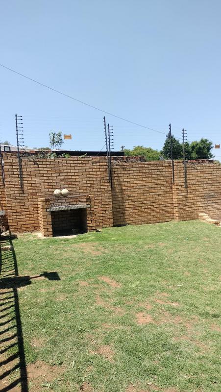 2 Bedroom Property for Sale in Meredale Gauteng