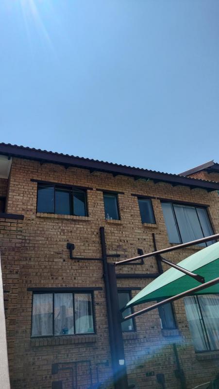 2 Bedroom Property for Sale in Meredale Gauteng