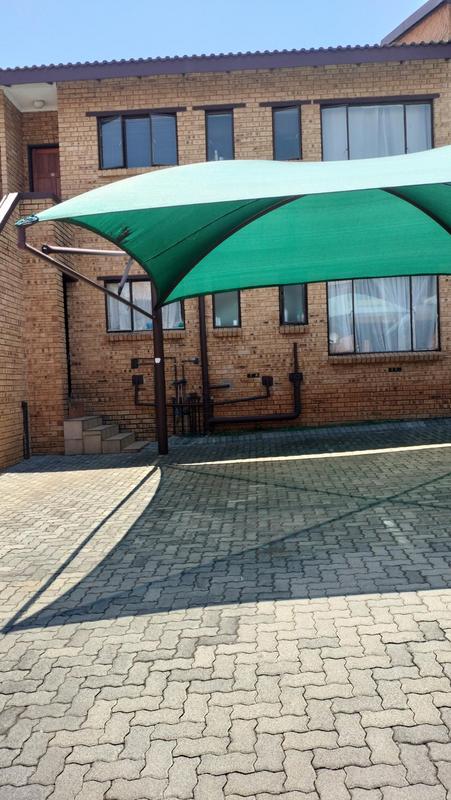 2 Bedroom Property for Sale in Meredale Gauteng