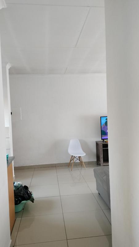 2 Bedroom Property for Sale in Meredale Gauteng