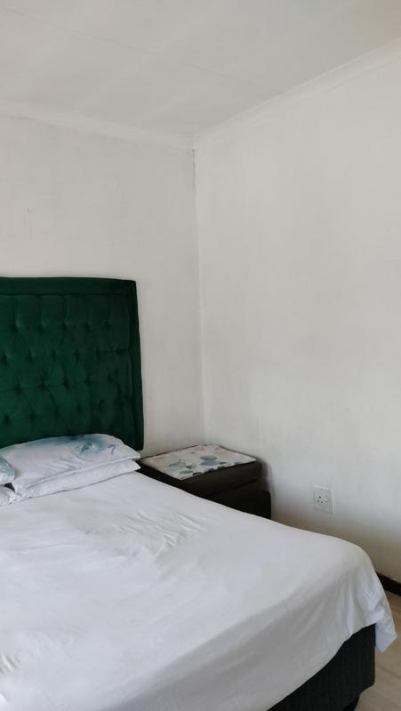 2 Bedroom Property for Sale in Meredale Gauteng